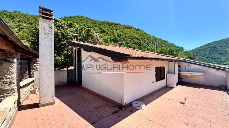 Haus zu Verkauf in Pieve di Teco