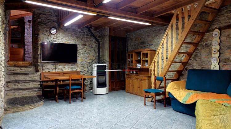 Частный дом в Продажа в Pieve di Teco