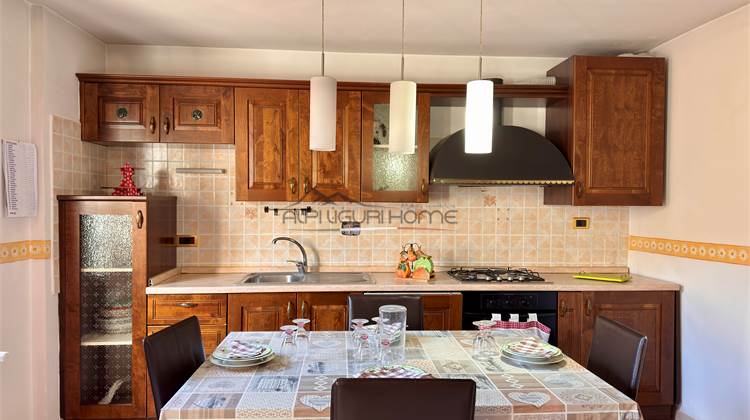 Casa ristrutturata con taverna e vista