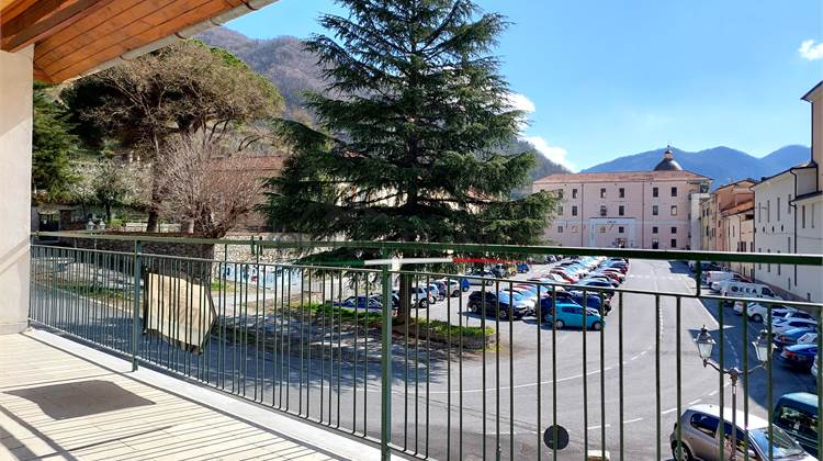 Haus zu Verkauf in Pieve di Teco