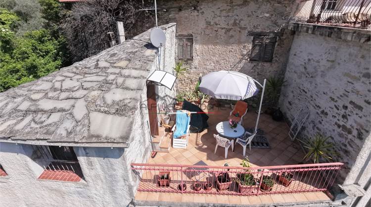 Haus zu Verkauf in Pieve di Teco