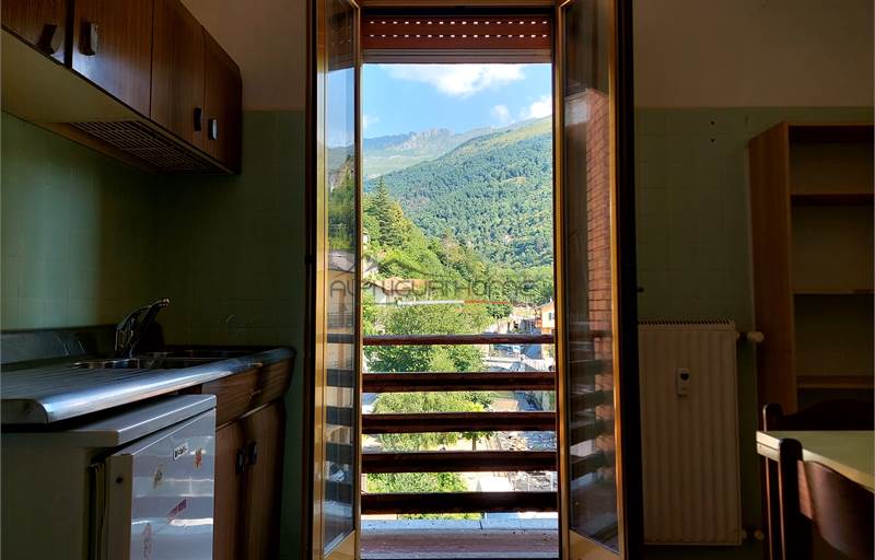 Appartamento in piazza con vista panoramica