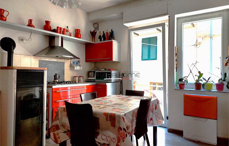 Casa con tre camere e due bagni in centro Ormea